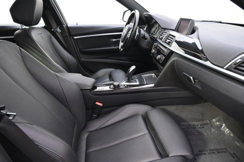 Used 2018 BMW 330i xDrive Sedan w/ Convenience Package image 16