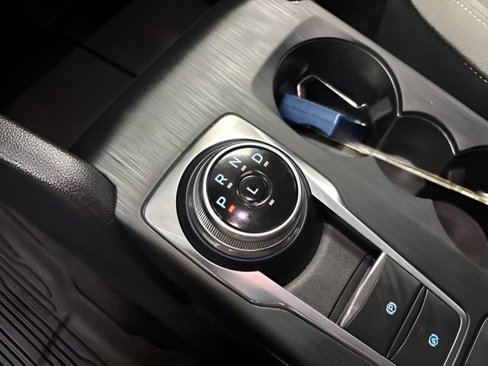 Used 2022 Ford Escape SE w/ Cold Weather Package image 19
