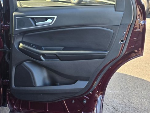 Used 2021 Ford Edge SEL w/ Convenience Package image 10