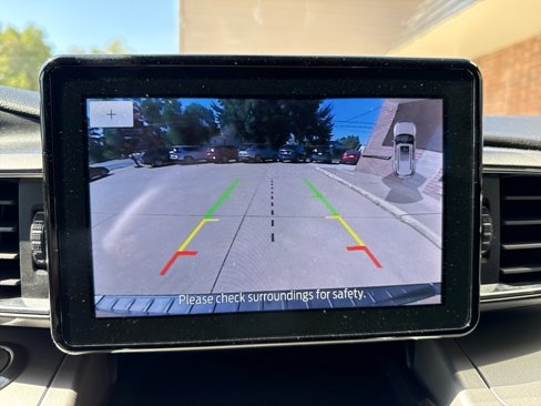 Used 2022 Ford Explorer XLT w/ Equipment Group 202A image 13