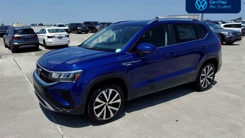 Certified 2023 Volkswagen Taos SE image 4
