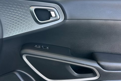 Used 2023 Kia Soul LX w/ LX Technology Package image 20