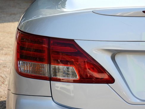 Used 2012 Lexus IS 250C image 16