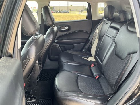 Used 2019 Jeep Compass Trailhawk image 36