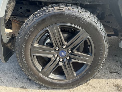 Used 2019 Ford F150 XLT image 42