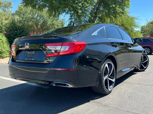 Used 2018 Honda Accord Sport image 2