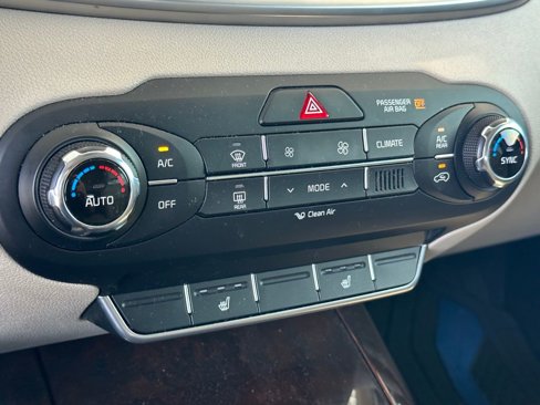 Used 2017 Kia Sorento EX image 22