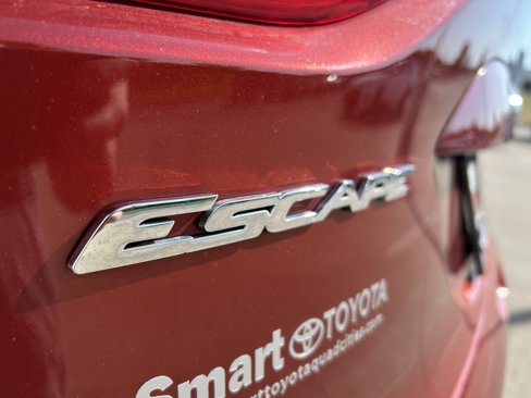 Used 2014 Ford Escape SE w/ Equipment Group 201A image 8