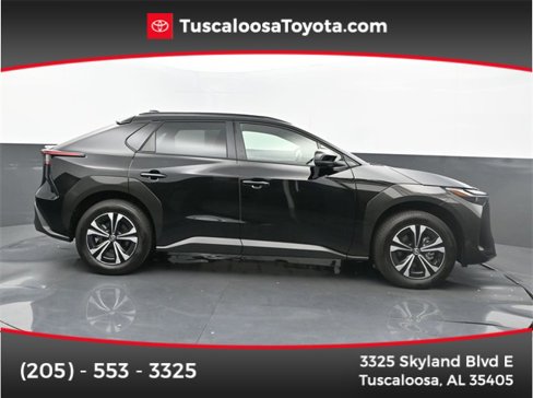 Used 2025 Toyota bZ4X AWD image 1