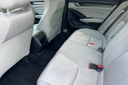 Used 2019 Honda Accord LX image 9