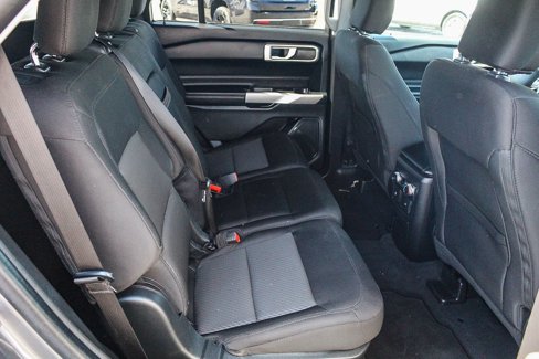 Used 2022 Ford Explorer XLT image 18