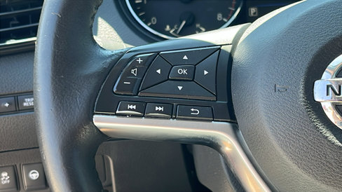 Used 2020 Nissan Rogue Sport SV w/ Technology Package image 16