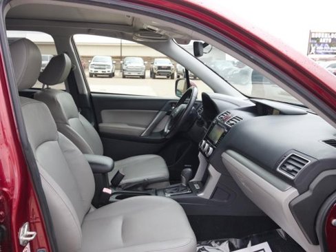Used 2016 Subaru Forester 2.5i Touring w/ Eyesight & Navigation System image 32