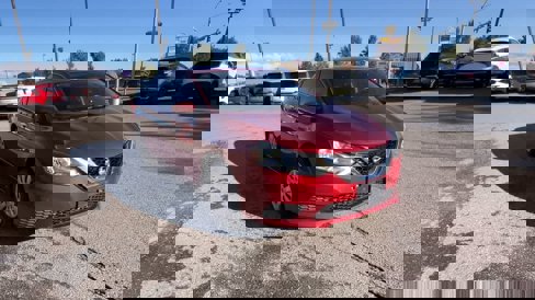 Used 2016 Nissan Sentra SV image 2