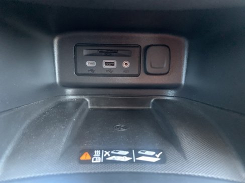 Used 2021 Chevrolet Equinox Premier image 16