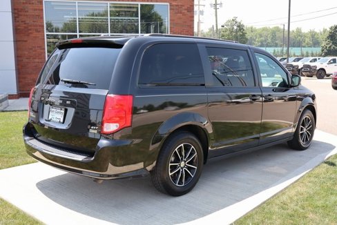 Used 2018 Dodge Grand Caravan GT image 31