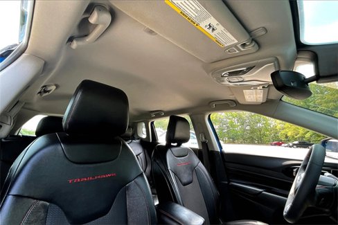 Used 2022 Jeep Compass Trailhawk image 25