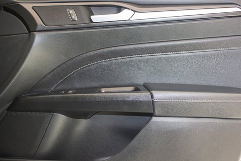Used 2017 Ford Fusion Titanium image 11