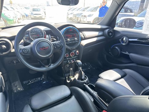 Used 2016 MINI Cooper S image 9
