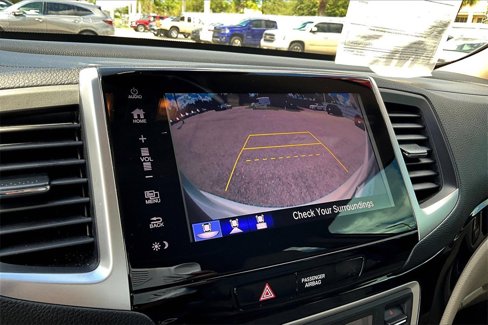 Used 2018 Honda Pilot Touring image 26