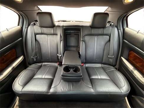 Used 2014 Lincoln MKS w/ Equipment Group 101A image 16