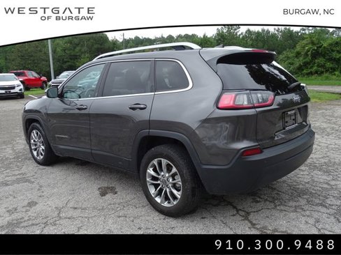 Used 2019 Jeep Cherokee Latitude Plus w/ Comfort/Convenience Group image 7