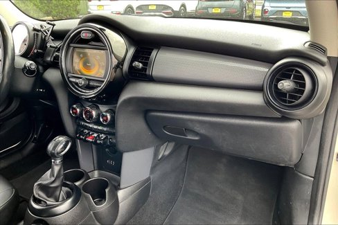 Used 2017 MINI Cooper 2-Door Hardtop image 23