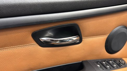 Used 2009 BMW 328i Convertible image 32