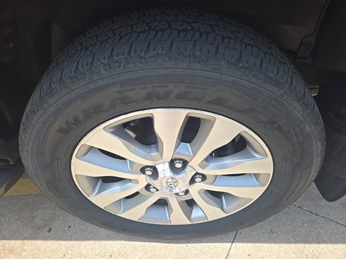 Used 2013 Toyota Sequoia Limited image 12