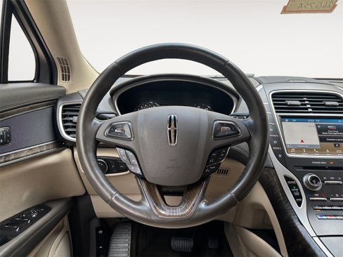 Used 2016 Lincoln MKX Reserve w/ Climate Package image 19