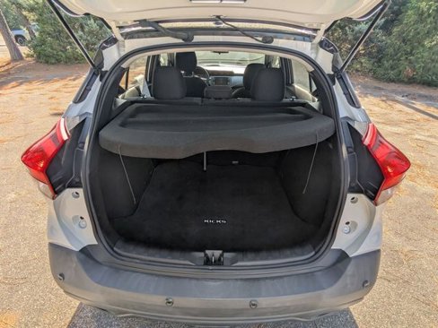 Used 2020 Nissan Kicks SV image 13