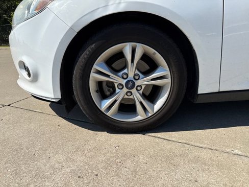 Used 2014 Ford Focus SE image 9