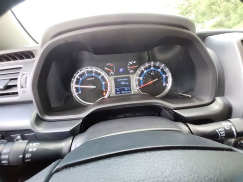 Used 2015 Toyota 4Runner SR5 image 16