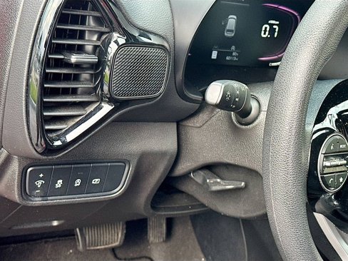 Used 2023 Kia Soul S image 10