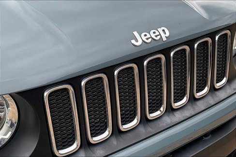 Used 2017 Jeep Renegade Latitude image 28