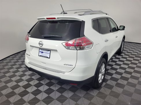 Used 2016 Nissan Rogue SV image 6