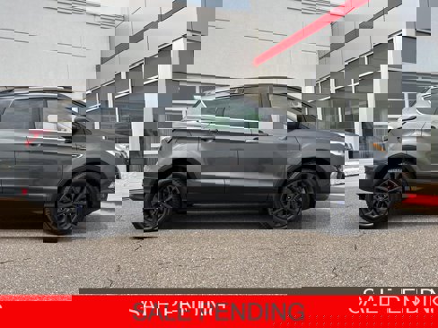 Used 2018 Ford Escape SEL image 1