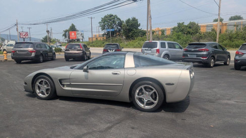 Used 2001 Chevrolet Corvette Coupe w/ Preferred Equipment Group1 image 15