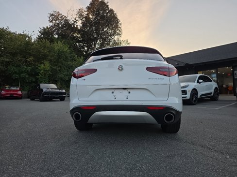 Used 2021 Alfa Romeo Stelvio Sprint w/ Sun & Sound Package image 16