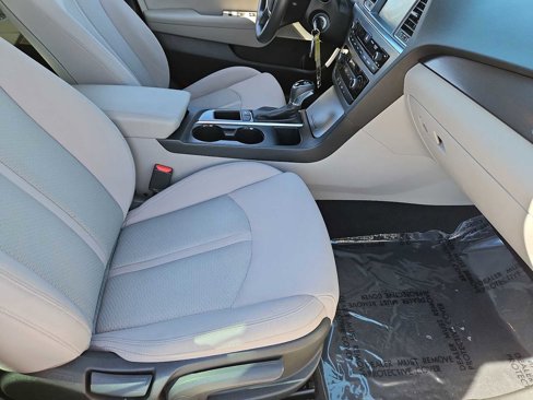 Used 2017 Hyundai Sonata Sport image 21