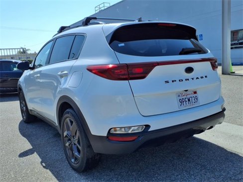 Used 2022 Kia Sportage Nightfall Edition image 3