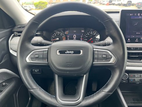 Used 2022 Jeep Compass Latitude w/ Convenience Group image 16