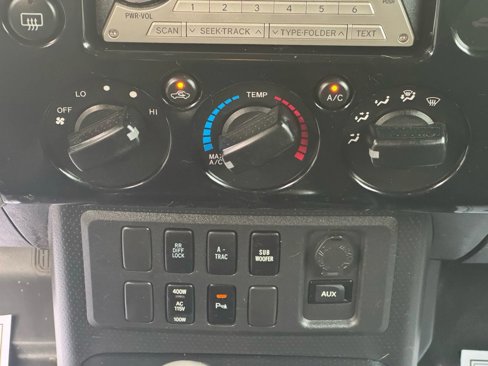 Used 2008 Toyota FJ Cruiser 4WD image 23