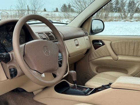 Used 2001 Mercedes-Benz ML 320 4MATIC image 21