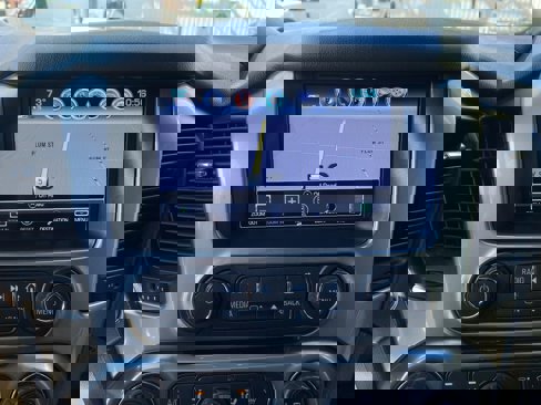 Used 2018 Chevrolet Tahoe LT image 6