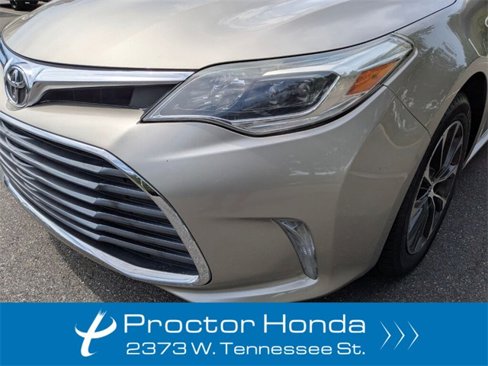 Used 2016 Toyota Avalon XLE Premium image 5