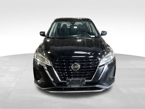 Used 2021 Nissan Kicks S image 2