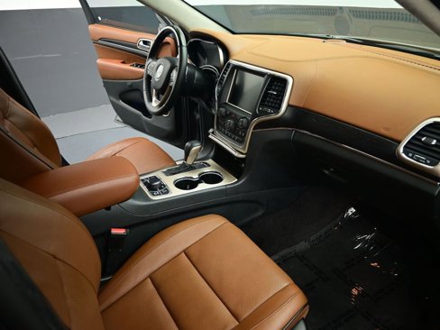 Used 2016 Jeep Grand Cherokee Summit w/ Platinum Series Group image 25