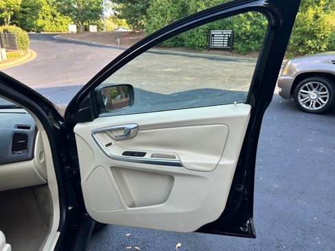 Used 2013 Volvo XC60 3.2 image 36