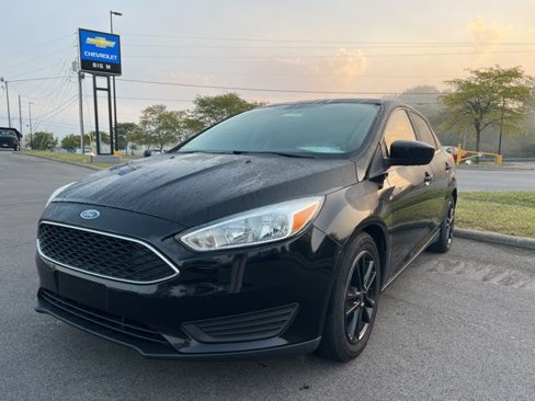 Used 2018 Ford Focus SE image 1